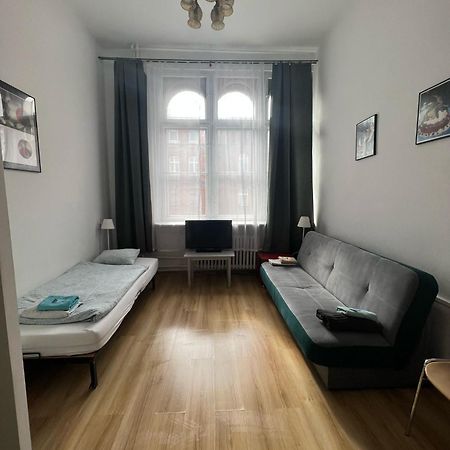 U Szermierzy Hostel Вроцлав Екстериор снимка