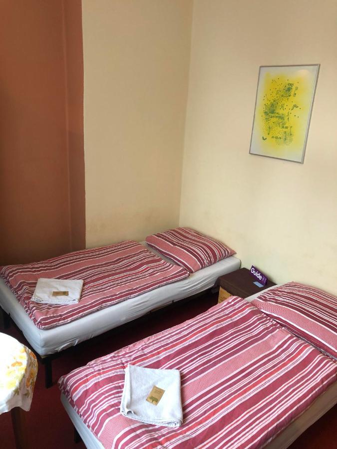 U Szermierzy Hostel Вроцлав Екстериор снимка