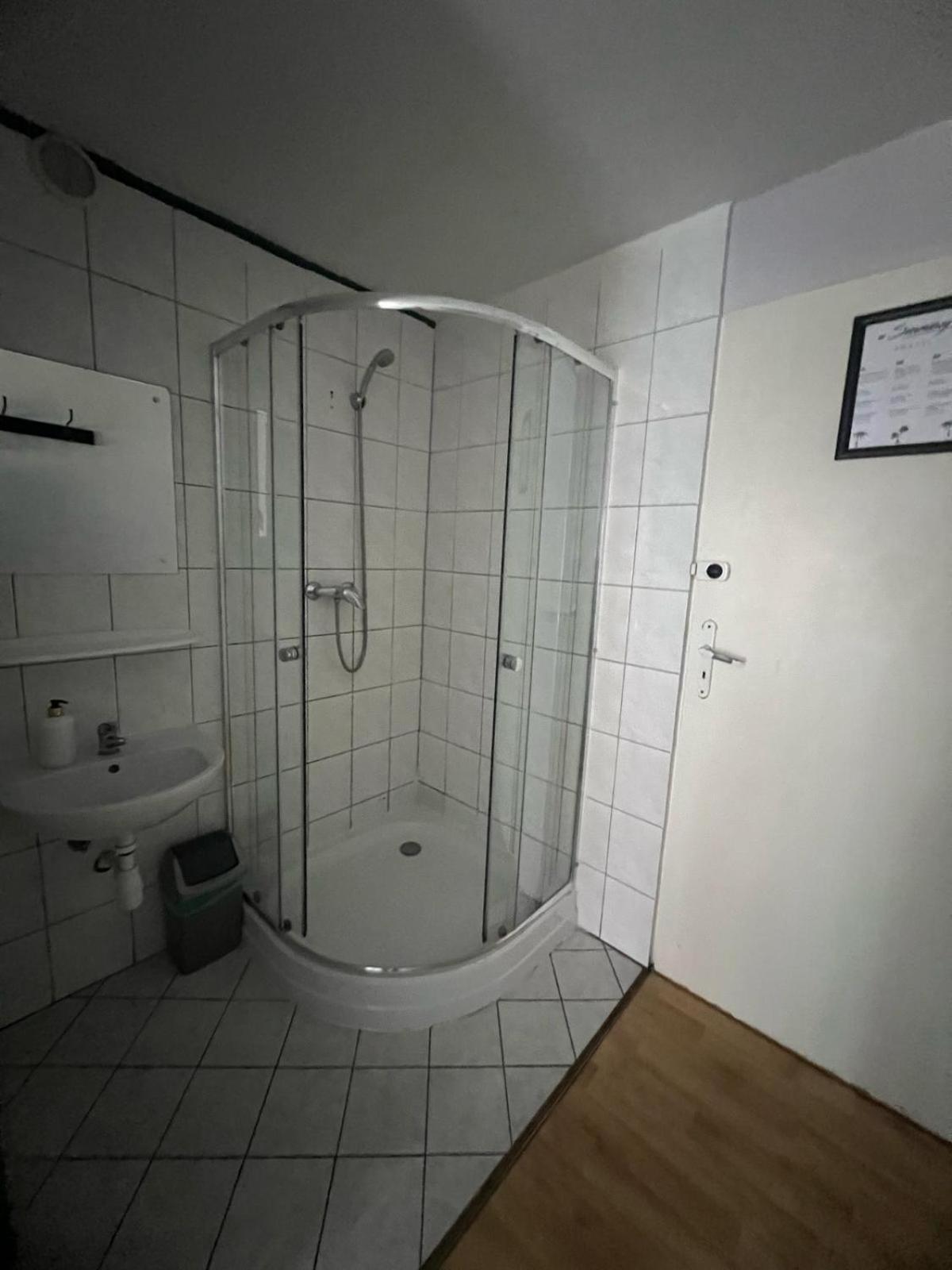 U Szermierzy Hostel Вроцлав Екстериор снимка