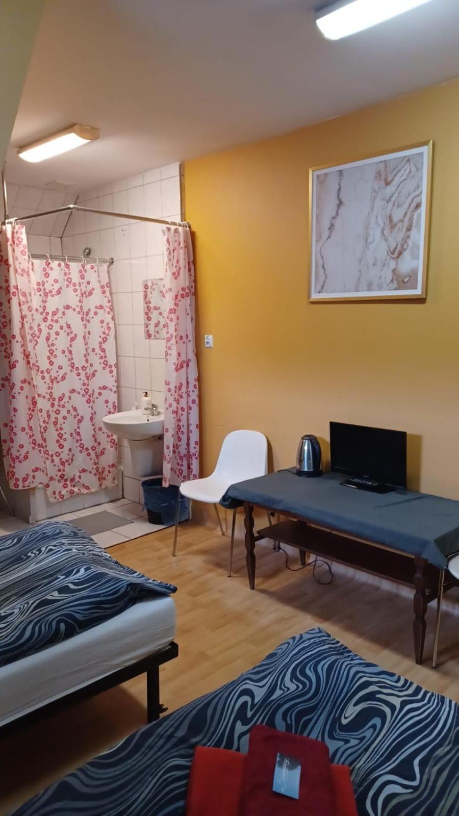 U Szermierzy Hostel Вроцлав Екстериор снимка
