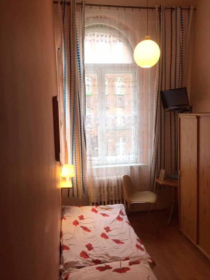 U Szermierzy Hostel Вроцлав Екстериор снимка